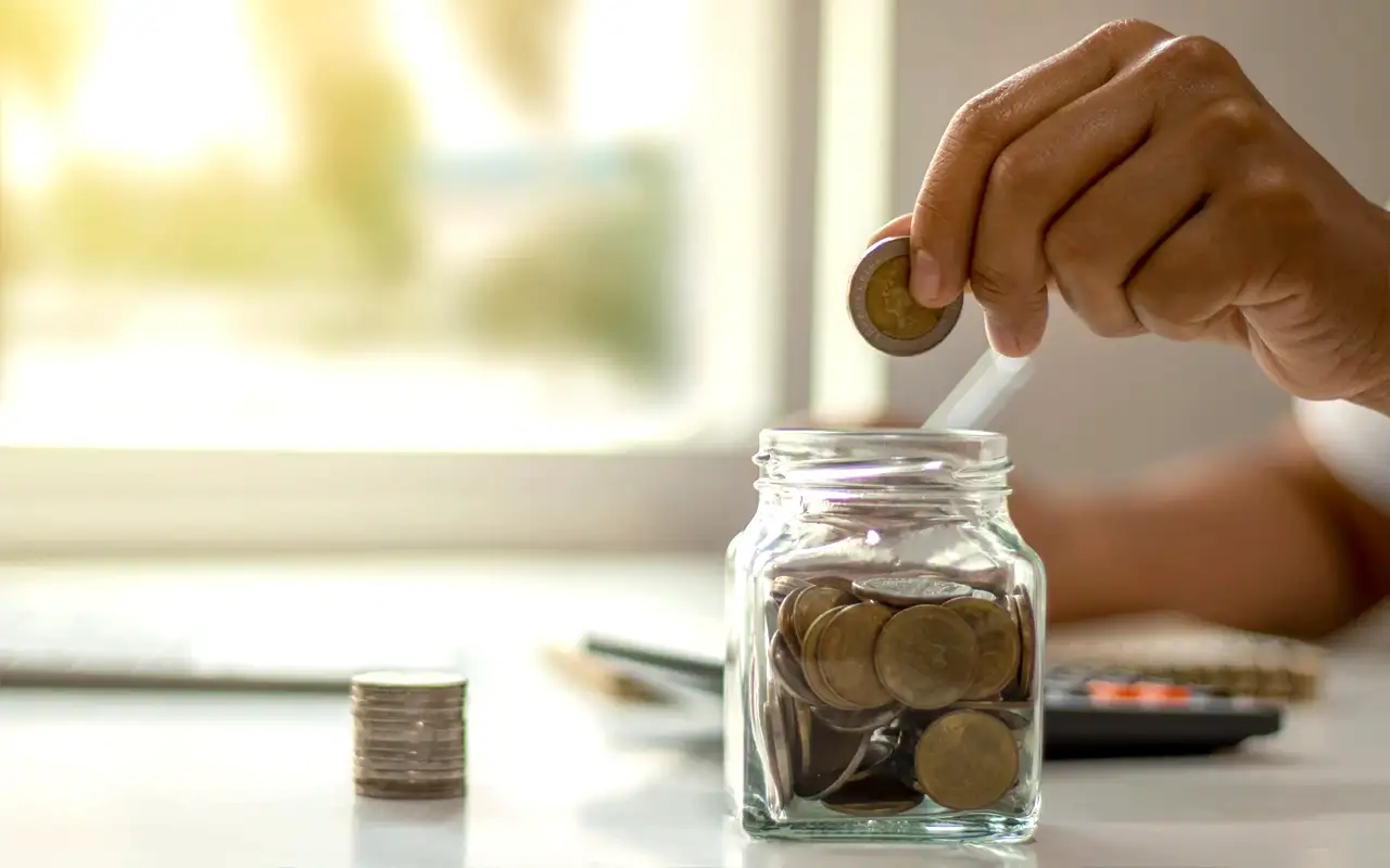 El ahorro y la inversión de largo plazo- una red de seguridad para las mujeres