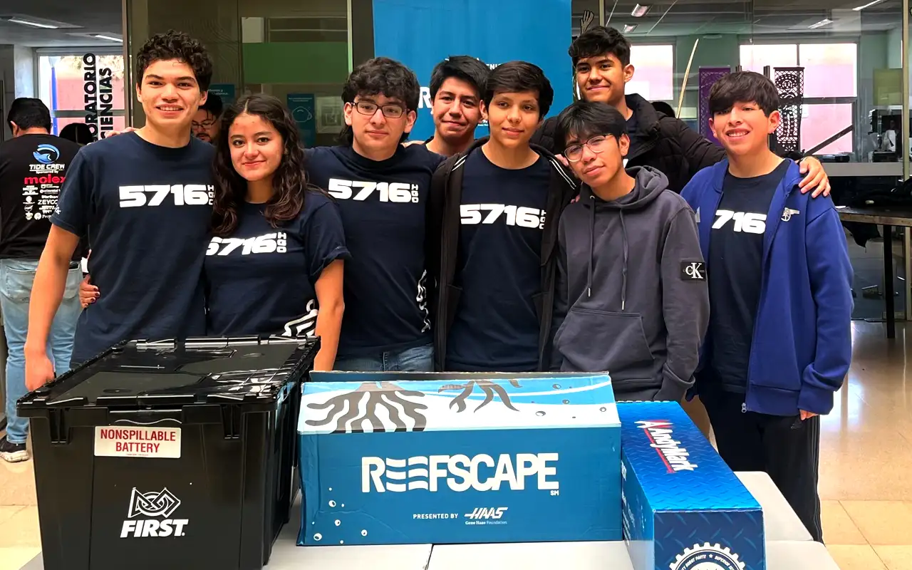 Robots, talento y creatividad: GM celebra 19 años de apoyo a FIRST Robotics