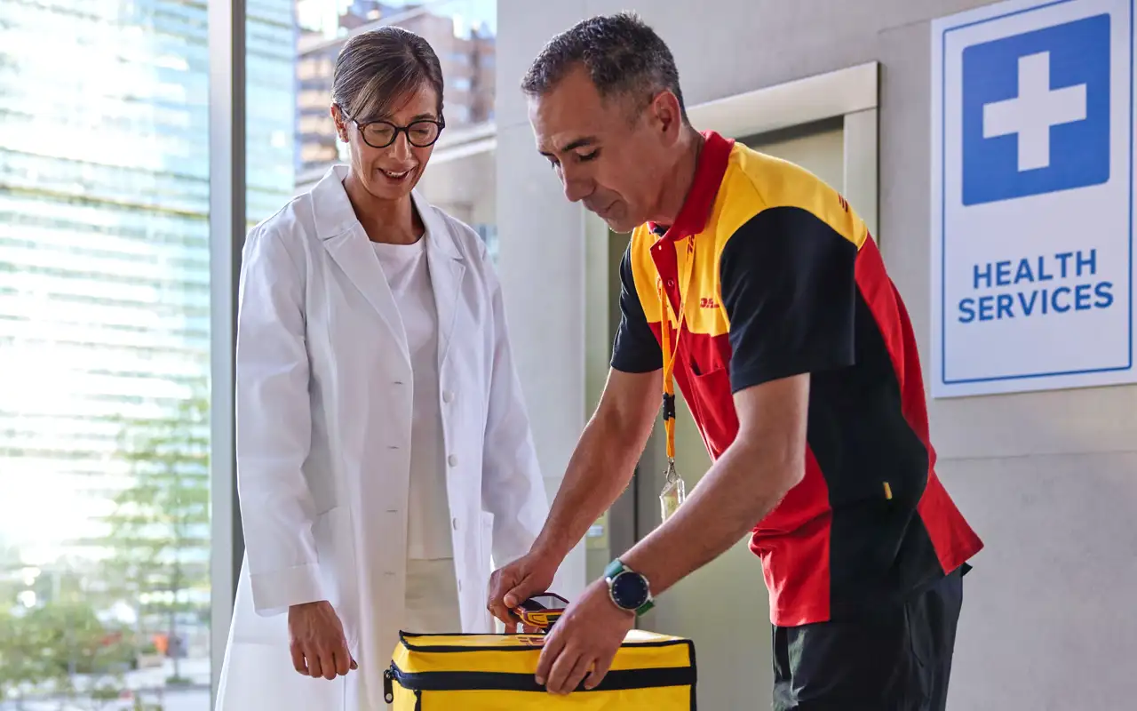 DHL Group invertirá 2.000 millones de euros para 2030 en su división Health Logistics