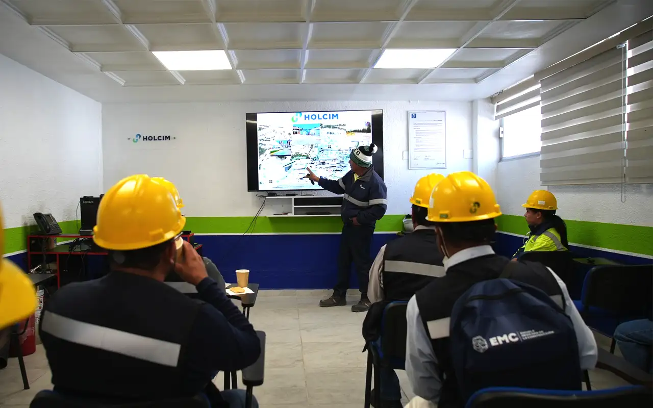 Holcim impulsa la profesionalización del sector de la construcción