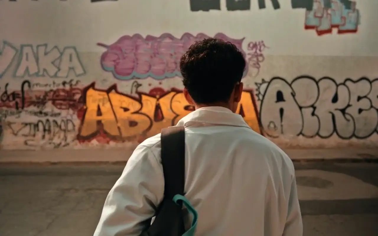 Wabi y Animal Político unen fuerzas para crear conciencia sobre el reclutamiento de jóvenes por parte del crimen organizado