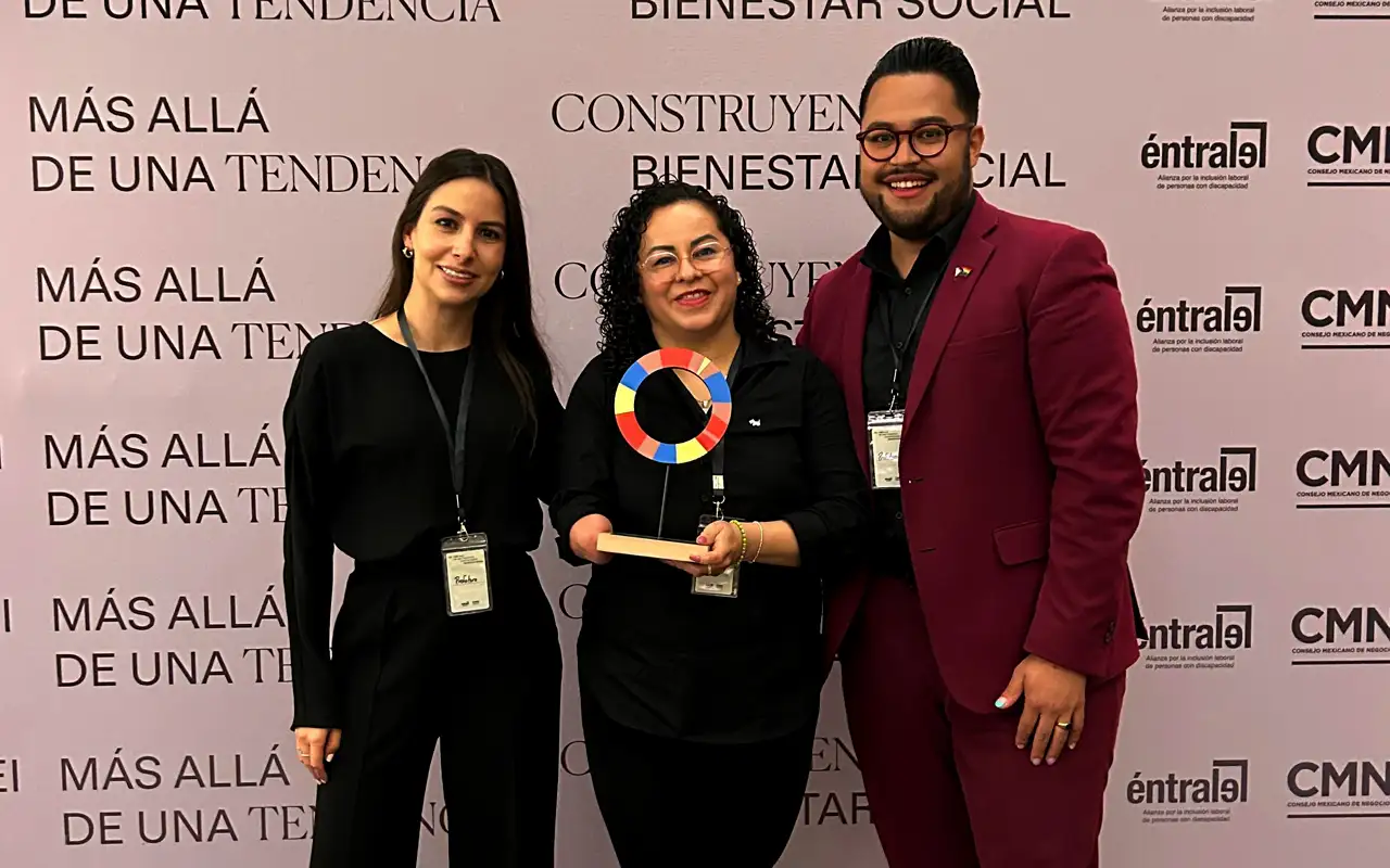 Profuturo recibe distintivo por la inclusión laboral de personas con discapacidad