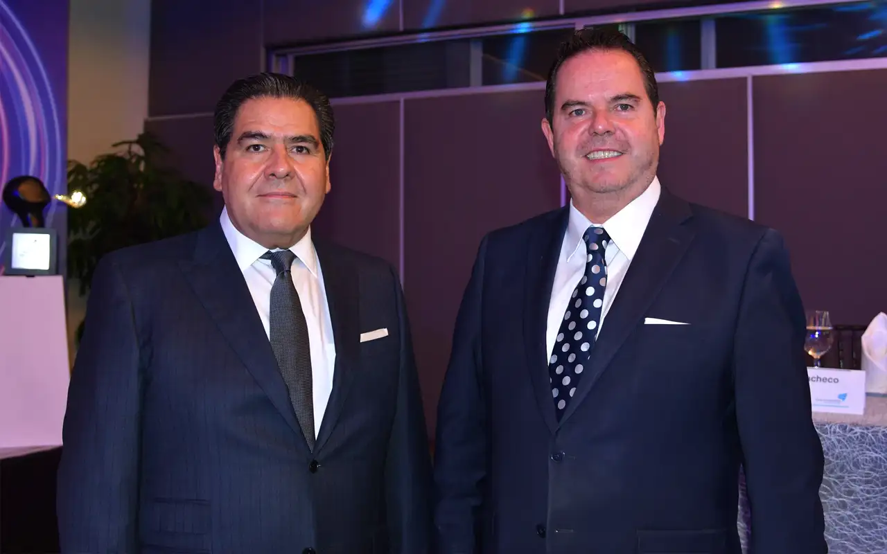 Líderes empresariales y de la comunicación presiden cambio de Presidencia del Consejo de la Comunicación