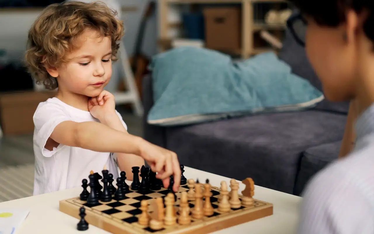 ¿Qué es la inteligencia multigeneracional? Conoce la clave para liderar equipos diversos