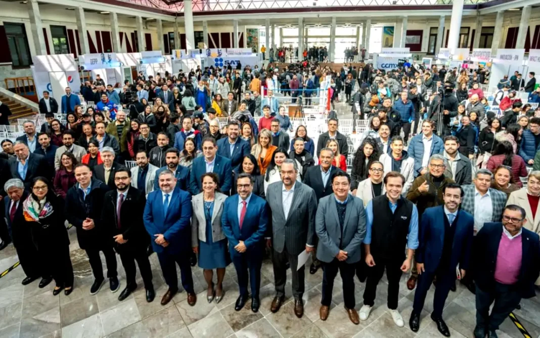 CREO MX 2025 impulsa el futuro de emprendedores y MiPymes en México con el apoyo del CCMX