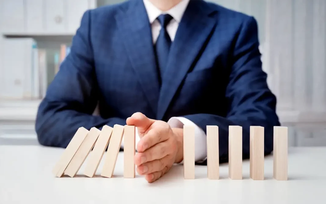 10 principales riesgos presentes y futuros que afectan a las empresas de América Latina 10 principales riesgos presentes y futuros que afectan a las empresas de América Latina