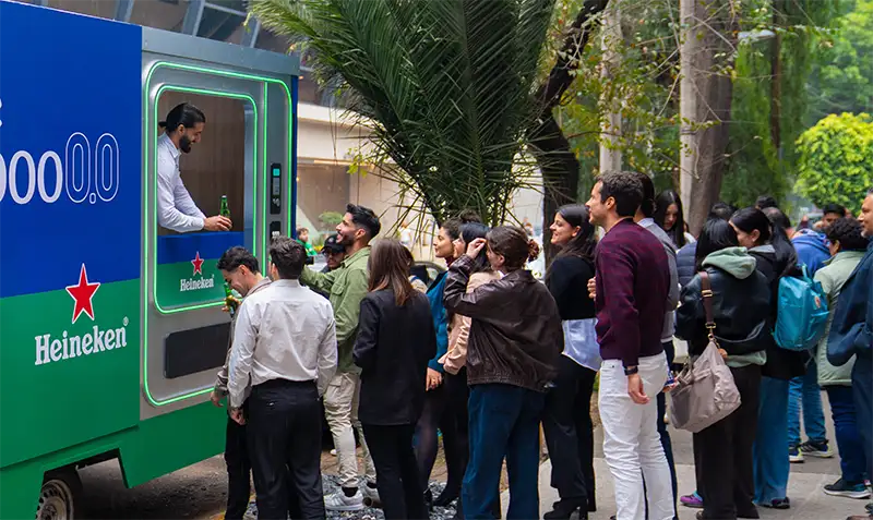 Campaña Heineken 0.0 Dry Beerboard publicidad exterior CDMX.