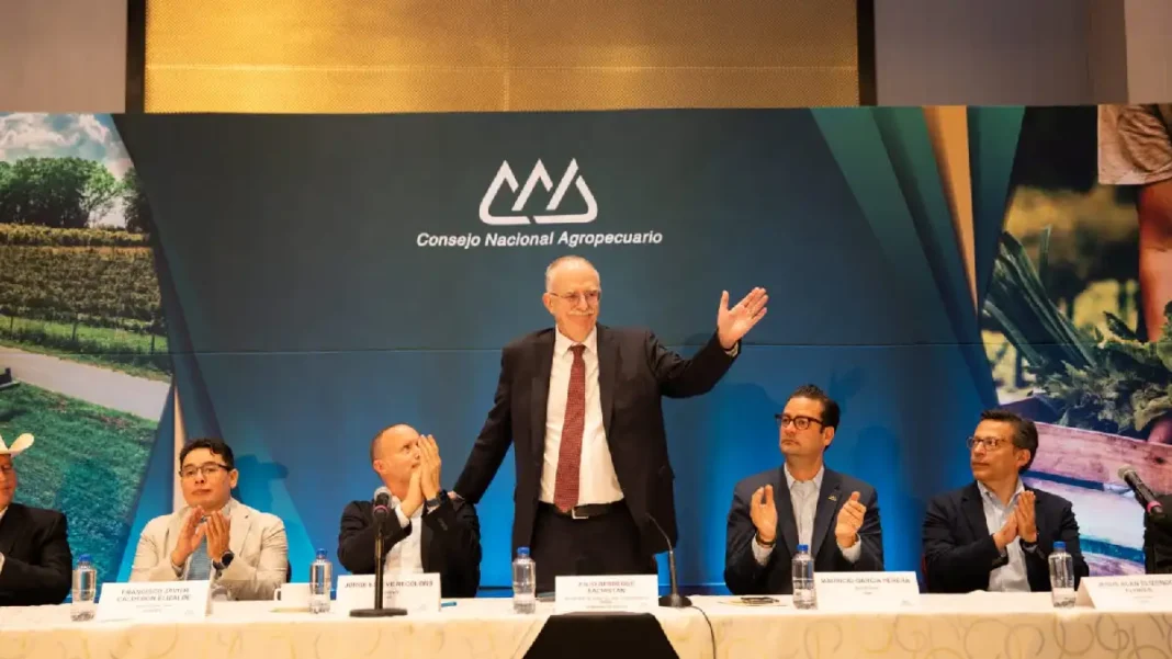 Trabajo agrícola impulsado por innovación y tecnología sustentable