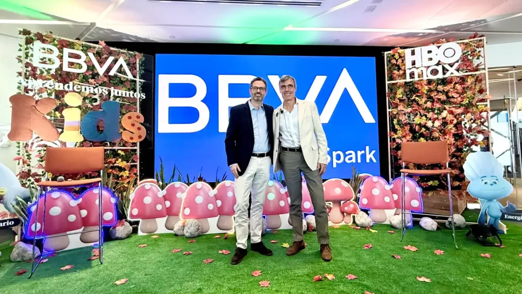 Alianza BBVA y HBO Max educación