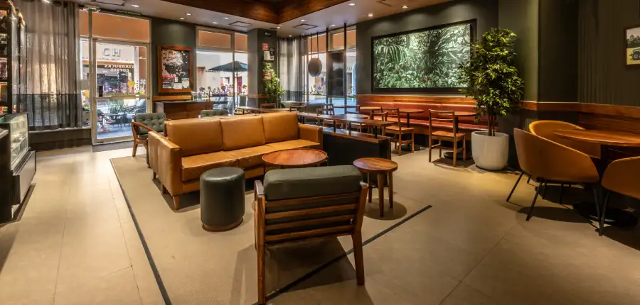 Diseño interior tiendas remodeladas Starbucks México