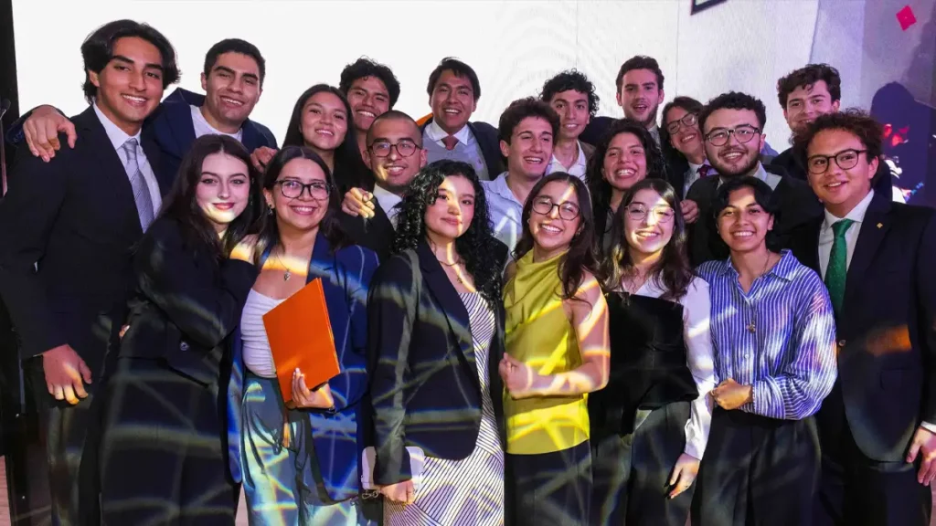 Alumnos en la inauguración de Anáhuac Labs, el clúster de innovación de la Universidad Anáhuac México.