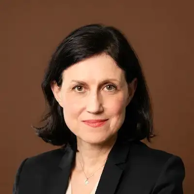 Ersi Pirishi, Presidenta de L'Oréal Groupe Latinoamérica Ersi Pirishi, Presidenta de L'Oréal Groupe Latinoamérica