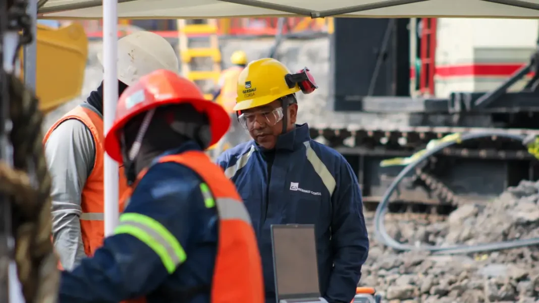 Estructura metálica y acero en construcción antisísmica